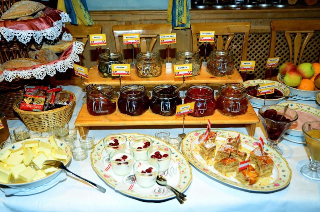 Kofflers-Heuriger Hotel Ettlingen Phòng bức ảnh