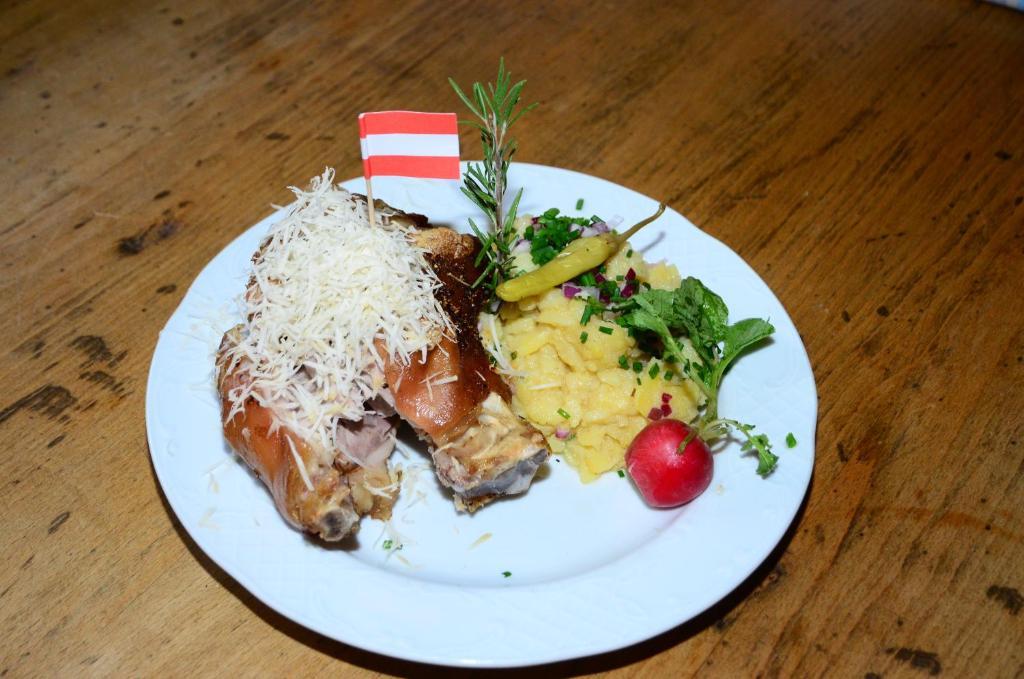 Kofflers-Heuriger Hotel Ettlingen Ngoại thất bức ảnh